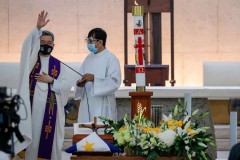 Philippine bishop issues election threat to clerics